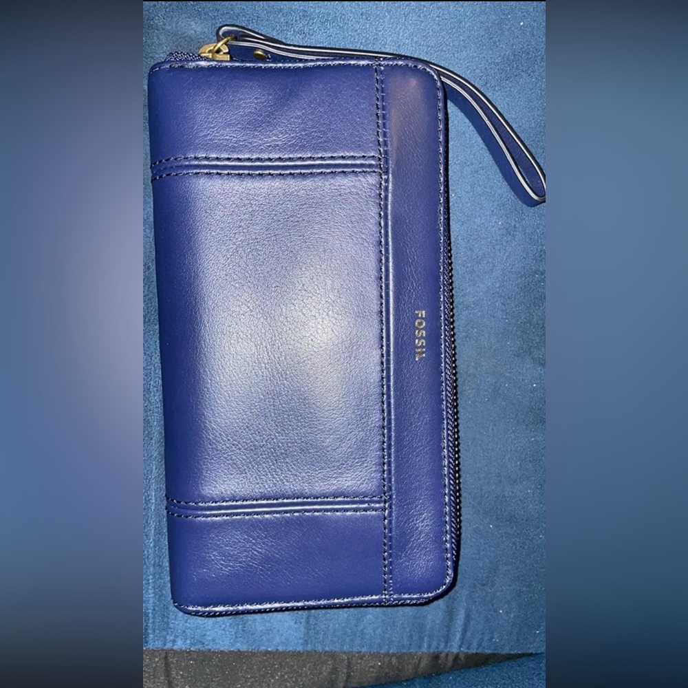 Fossil Jori Zip Clutch. Original